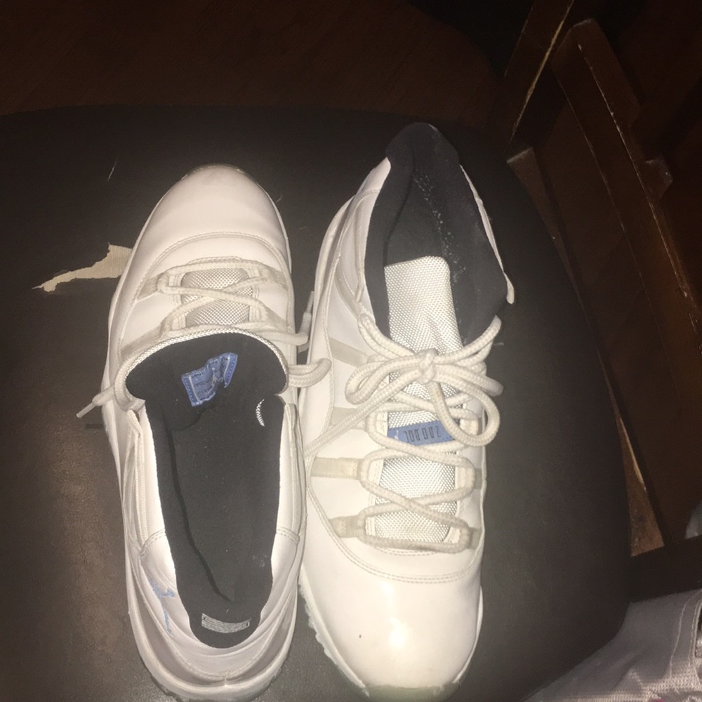 Columbia 11’s. Size 13.5. Normal wear & tear. - Picture 5 of 5